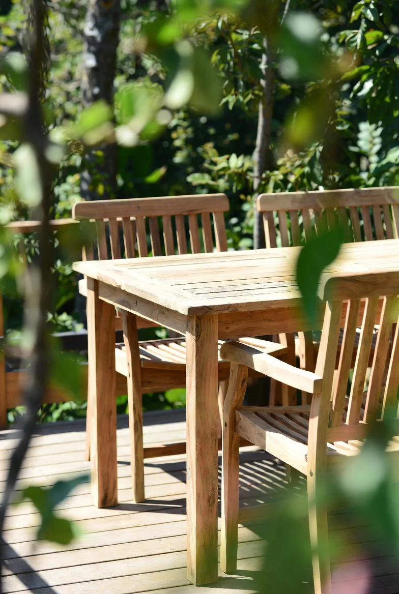 Best Finish for Teak Outdoor Furniture